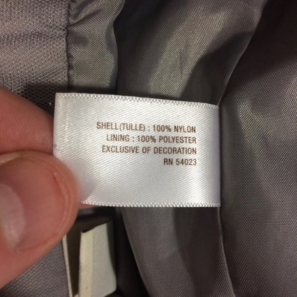 Old Navy Girls XS 5 Gray 100% Nylon Ruffled Skirt - Picture 4 of 5